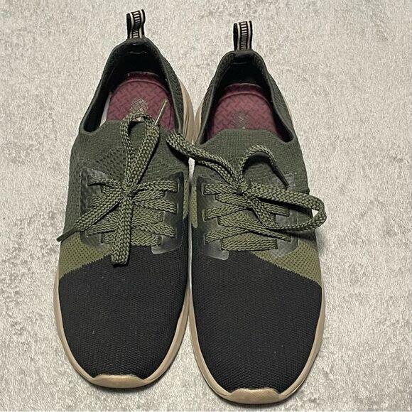 MARK Nason modern jogger sneakers size 7.5 green and black EUC - Picture 2 of 9